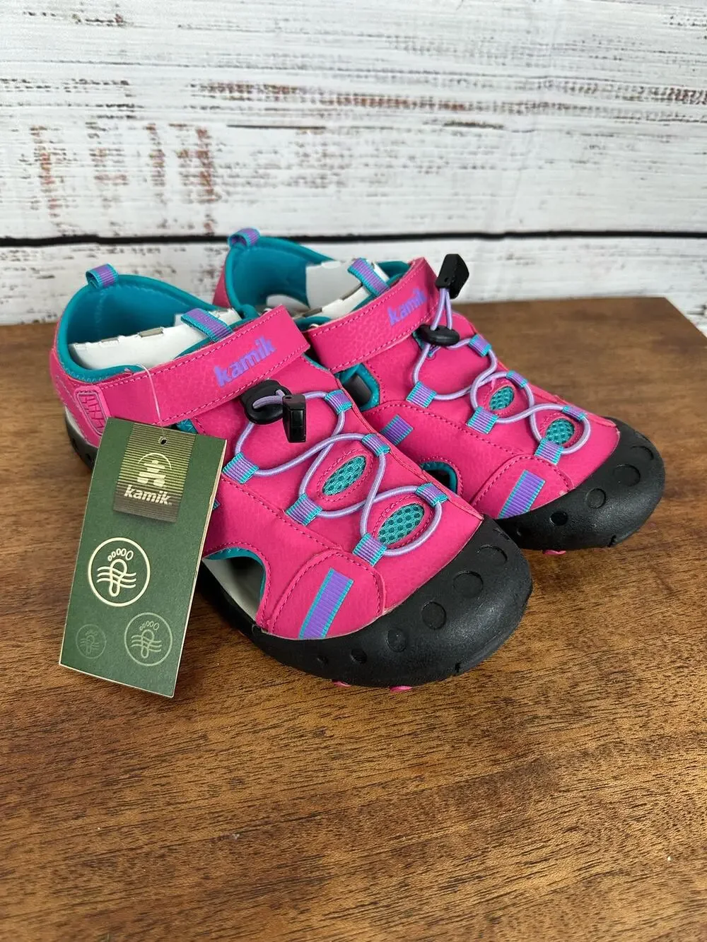New In Box Girl's Pink Kamik Water Hiking Shoes- Mantaray Pink Rose Youth Size 7